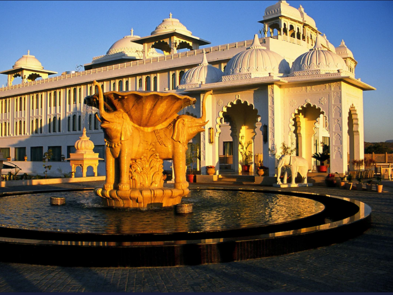 Radisson Blu Udaipur Palace Resort & Spa